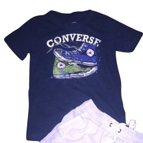 ⭐️ CONVERSE ALL STAR CLASSIC HIGH TOP VINTAGE STYLE GRAPHIC SHIRT ⭐️ - Picture 1 of 2